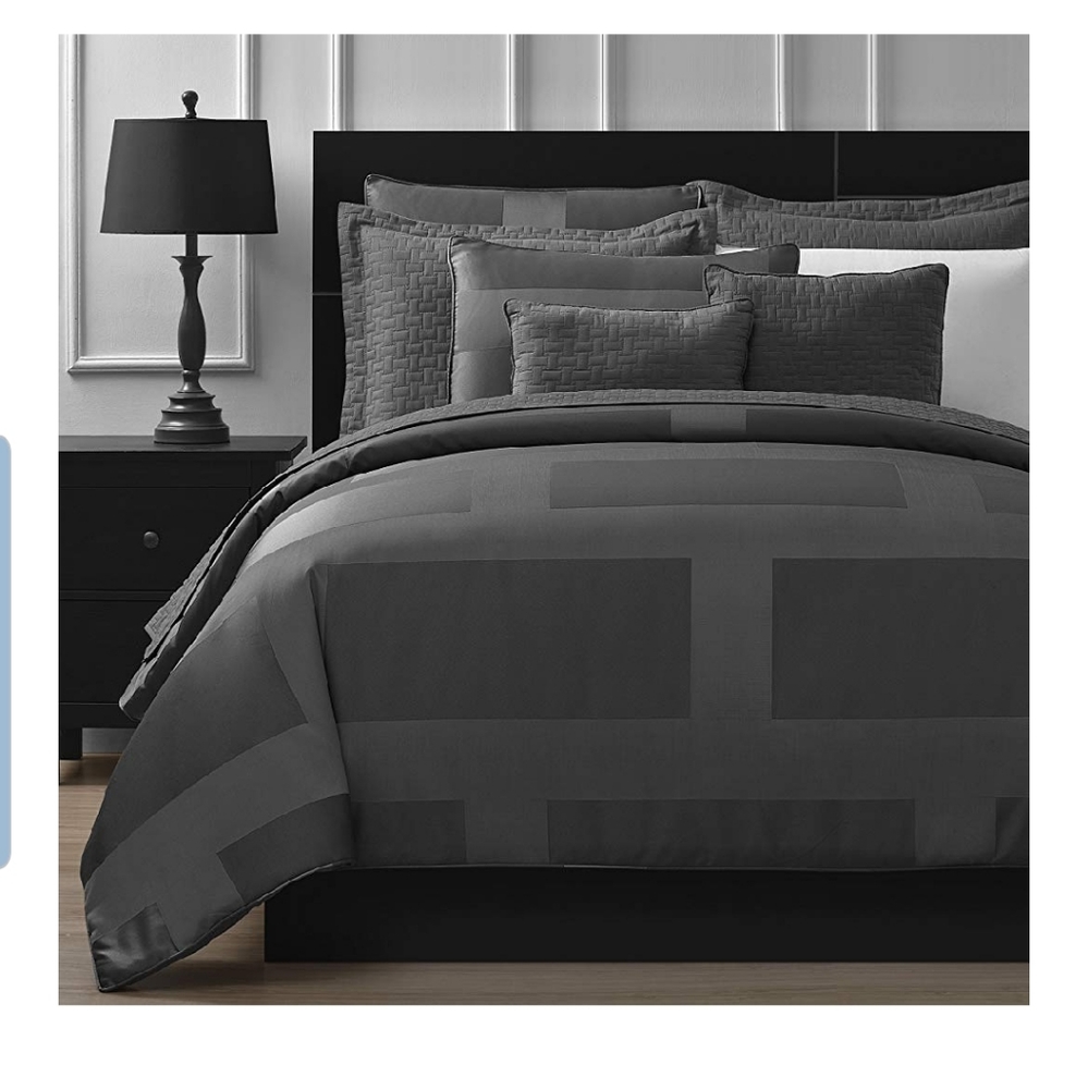 Silver and gray queen comforter. Brand new